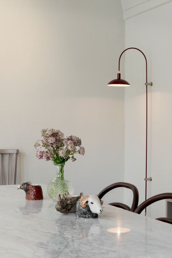 Lightwork_Stick_Bordeauxnickel_interior_low